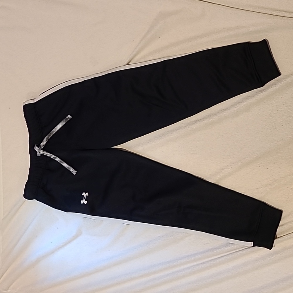Girls Under Armour sweatpants